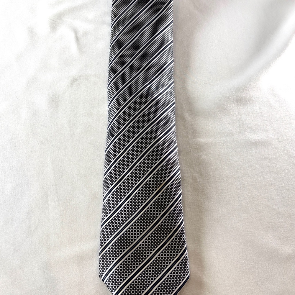 Brioni Black and White Diagonal Striped Tie
